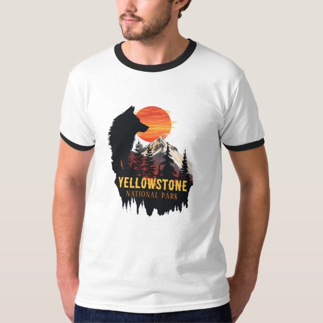 Yellowstone National Park, Varg Orange Sunset Art T Shirt (Framsida)