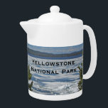 Yellowstone NP Frozen Sjö Photo nationalpark<br><div class="desc">Denna tekanna av nationalparken Yellowstone är bara en av de många vackra och varierade landskapselementen i denna stora nationalpark. Det här fotot fångar en delvis frusen sjö kompletterad med lång, vintergrön träd och blå himmel. Isig vatten utgör bakgrunden till "Yellowstone National Park" som kan anpassas eller tas bort som du...</div>