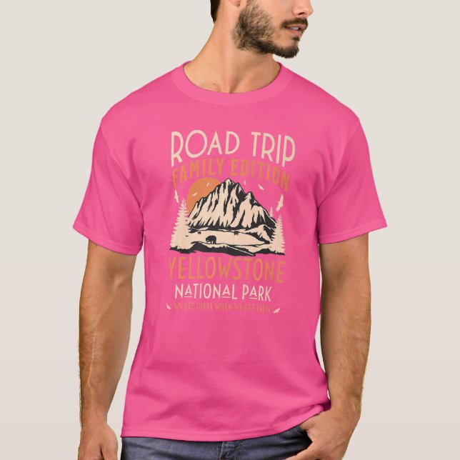 Yellowstone Us National Park Family Road Resa Vaca T Shirt (Framsida)