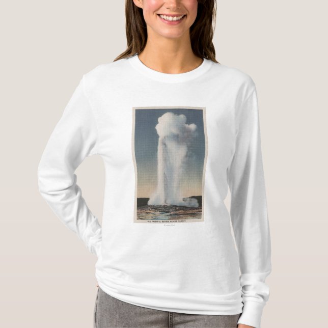 Yellowstone WYView av gammalt troget få utbrott T Shirt (Framsida)
