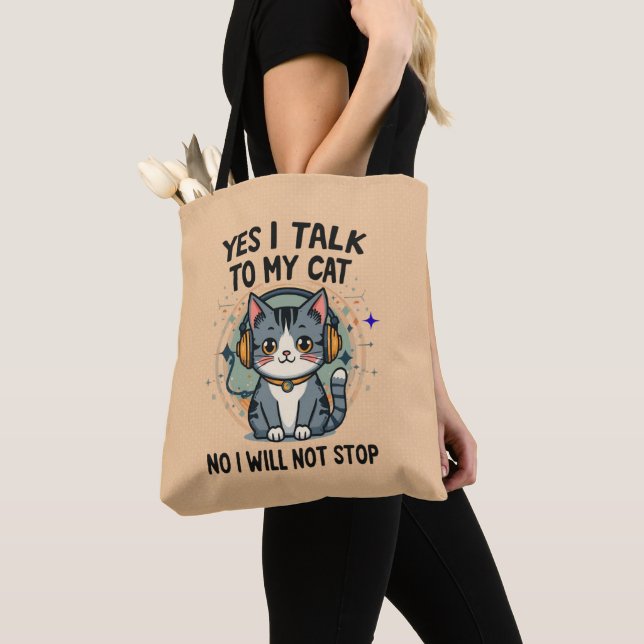 Yes I Talk To My Cat Funny Cat Quote Tygkasse (Närbild)