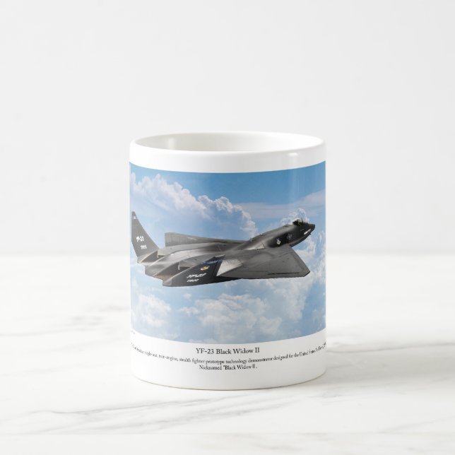 YF-23 black widow ii Kaffemugg (Center)