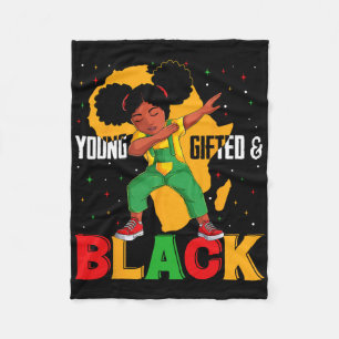 Yftad och svart dabbing Girl Black History Fleecefilt