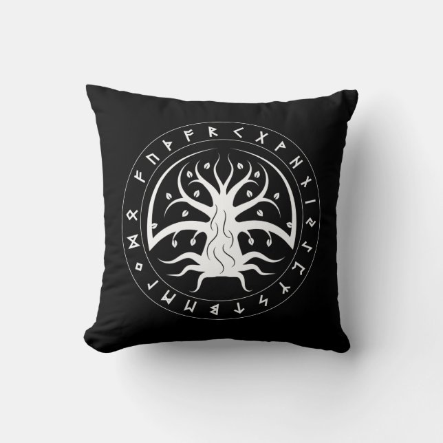 Yggdrasil Circle Runes Throw Pillows Kudde (Framsida)
