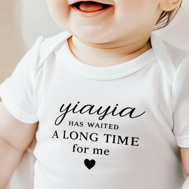 Yiayia Har Väntat Baby Bodysuit Gåva T Shirt (Skapare uppladdad)