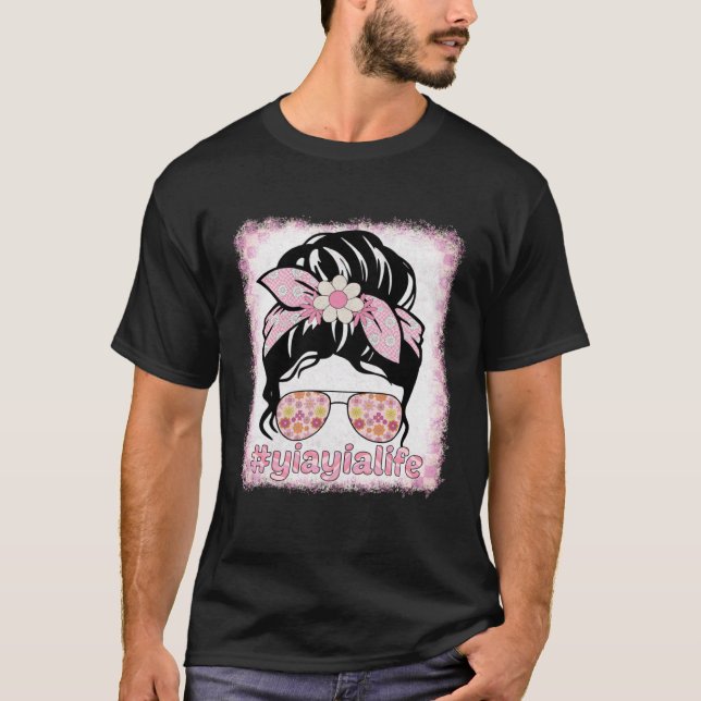 Yiayia Messy Bun Bleacher Groovy Hippie Flower mot T Shirt (Framsida)