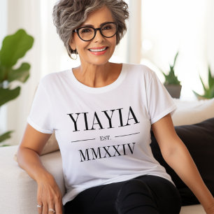 Yiayia Roman Numeral Year Etablerad T Shirt