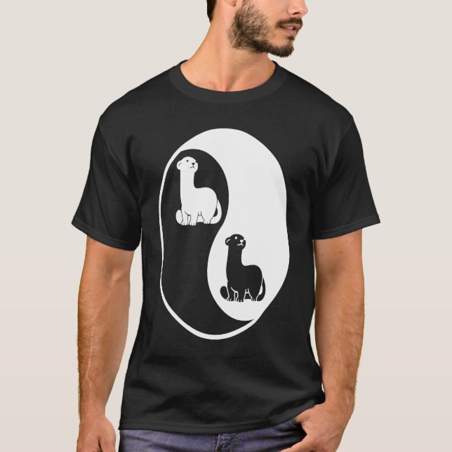 Yin and Yang ferrets on black background T Shirt (Framsida)
