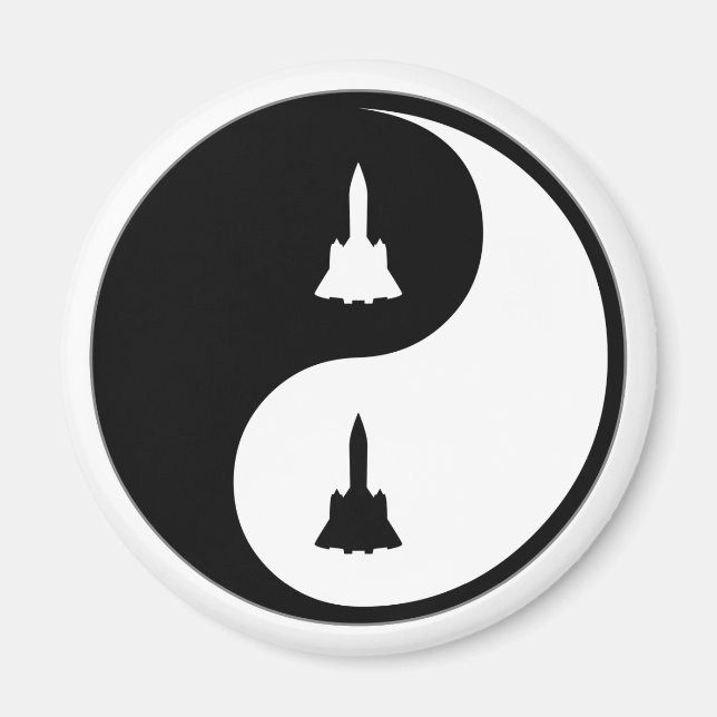 Yin Yang Aerospace Engineering Magnet (Framsidan)