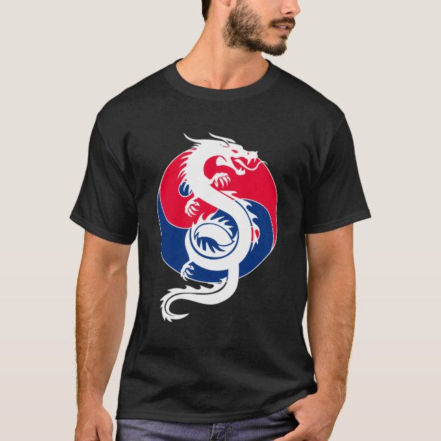 Yin Yang Chinese Dragon Martial Arts Practice T Shirt (Framsida)