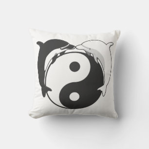 Yin Yang Dolphins Black/White Kudde