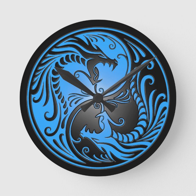 Yin Yang Dragons, blå och svart Rund Klocka (Framsida)