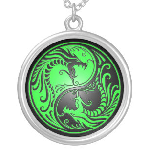 Yin Yang drakar, grönt och svart Silverpläterat Halsband