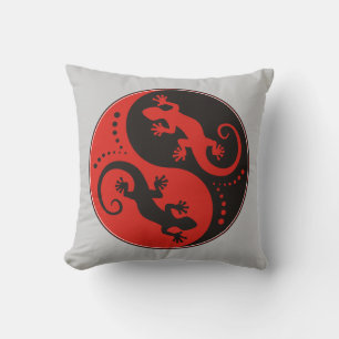 YIN & YANG Geckos black red + din bakgrundsidé Kudde