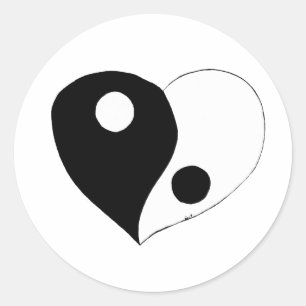Yin Yang Heart (B/W) Runt Klistermärke