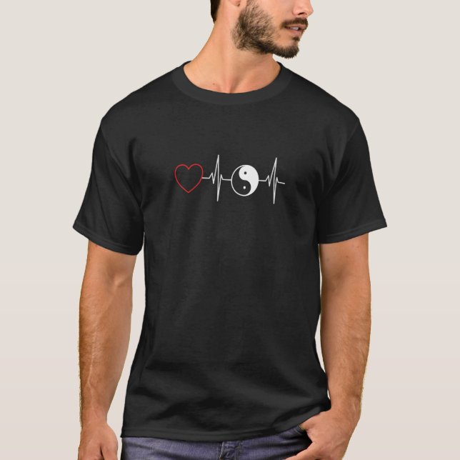 Yin Yang Heartbeat Premium T Shirt (Framsida)