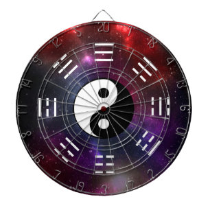 Yin Yang med Bagua Trigram Symbols I-Ching Darttavla