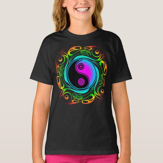 Yin Yang Psychedelic Rainbow Tattoo T Shirt (Framsida)
