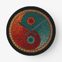 Yin Yang räcker den målade mandalaen