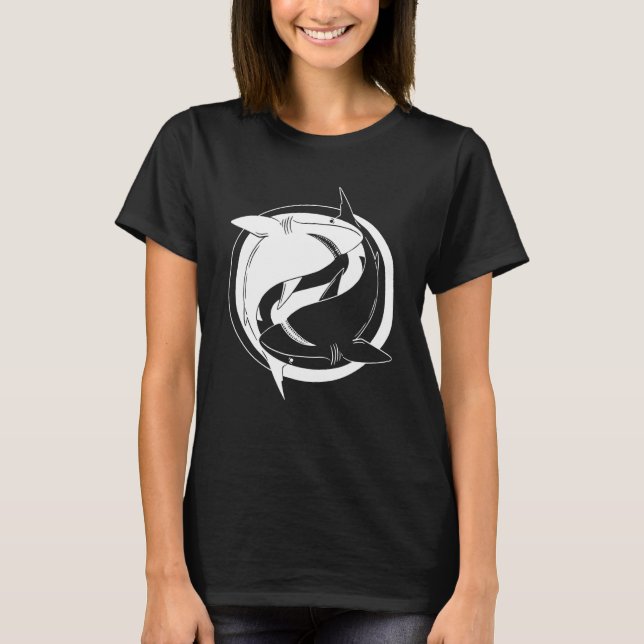 Yin Yang Shark T Shirt (Framsida)