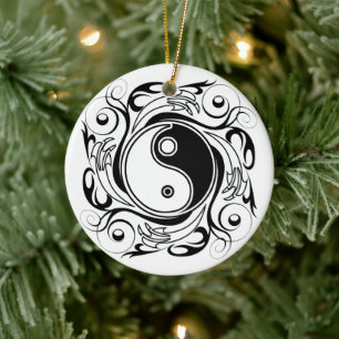 Yin & Yang-symbol svart och vit tatueringsstil Julgransprydnad Keramik
