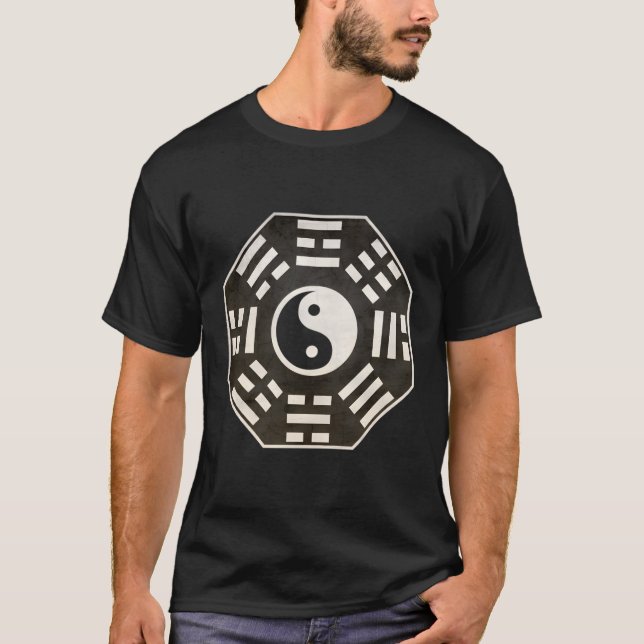 Yin Yang Tai Chi T Shirt (Framsida)