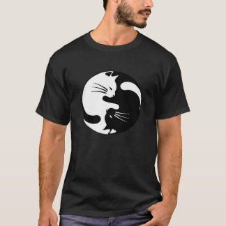 Ying yang cat Essential T Shirt