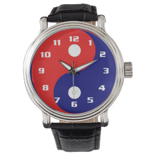 Ying Yang in Vibrant Red White and Blue Färg Armbandsur