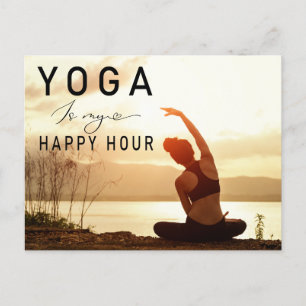 Yoga är min lyckligaste stund Kvinna poserar yoga Vykort