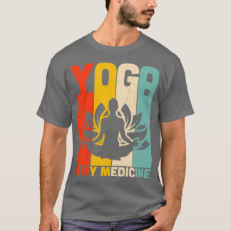 Yoga är mitt läkemedel TShirt T Shirt
