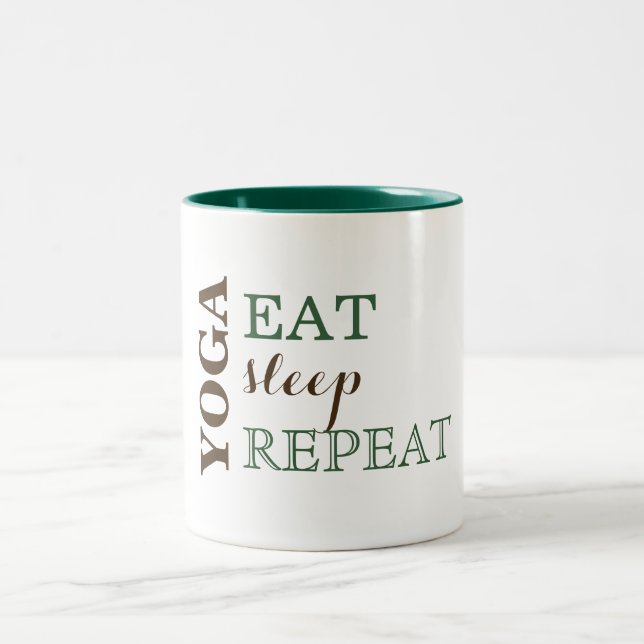 Yoga, ät, sov, upprepa Två-Tonad mugg (Center)