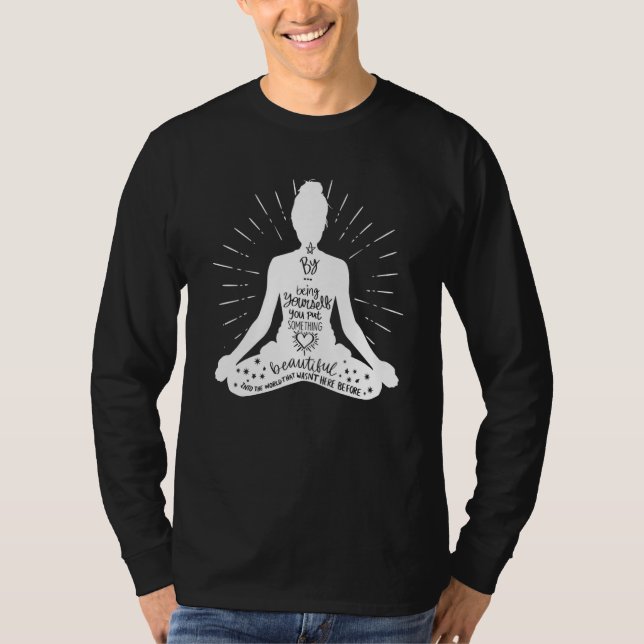 Yoga Definition Yoga Because Adulting Is Hard T Shirt (Framsida)