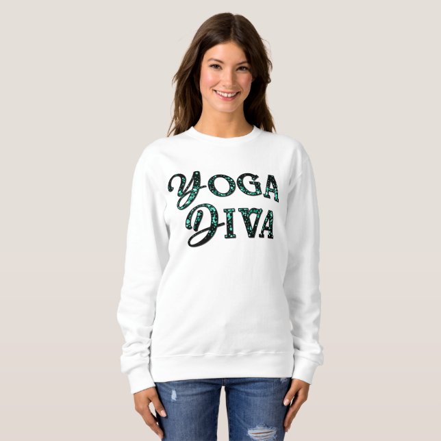 YOGA DIVA T SHIRT (Hel framsida)