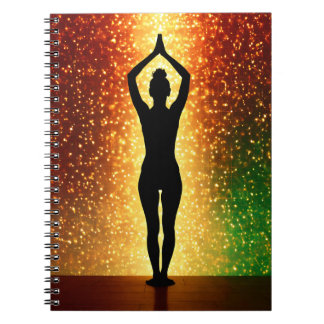 Yoga-flicka Anteckningsbok