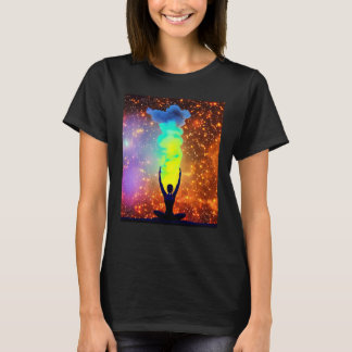 Yoga flicka Kvinnlig solhälsning Meditation Chakra T Shirt