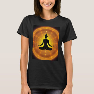 Yoga flicka Kvinnlig solhälsning Meditation Chakra T Shirt