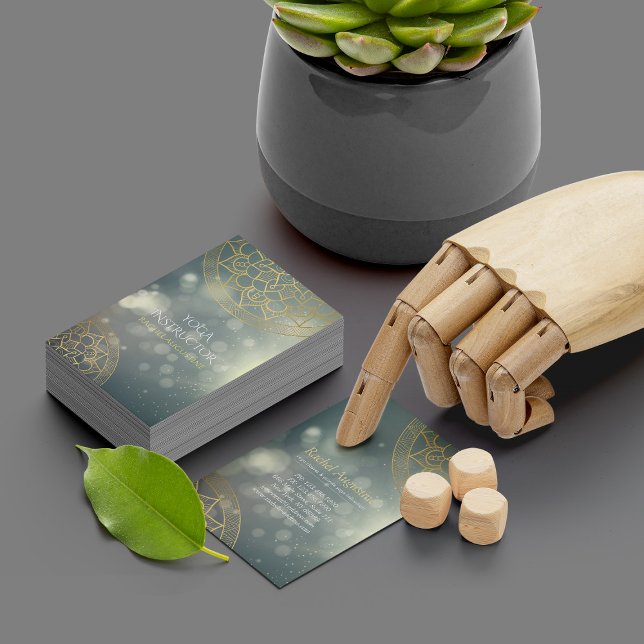 Yoga Instructor Guld Mandala Grönt Bokeh Ljus Visitkort (Skapare uppladdad)