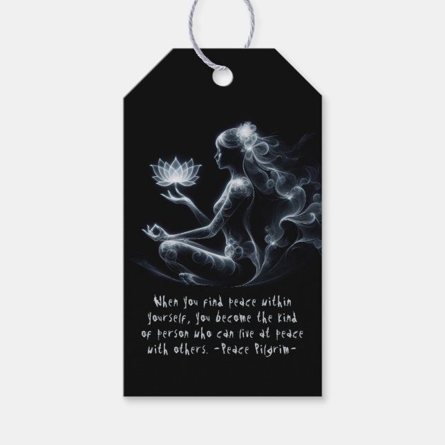 Yoga Instructor Lotus Meditation Pose Glowing Mist Presentetikett (Framsidan)