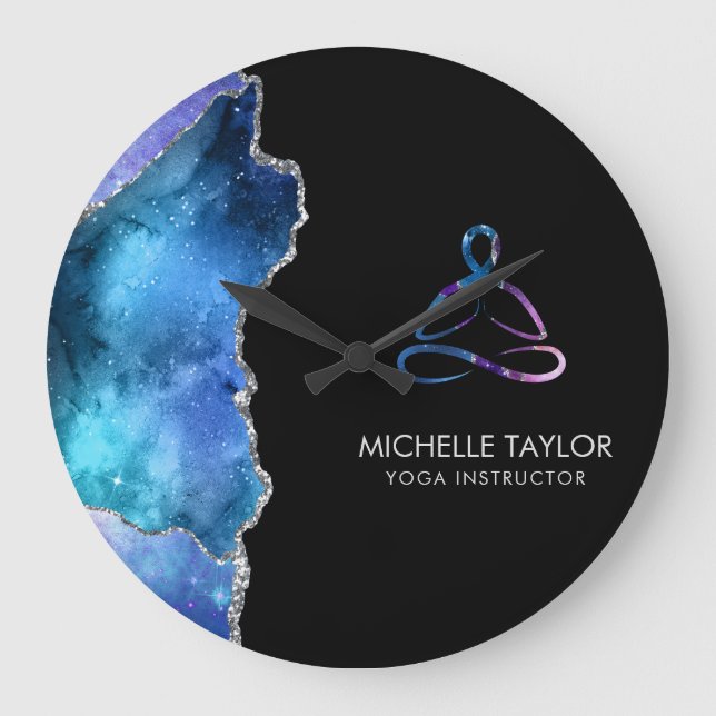 Yoga Instructor Pilates Fitness Modern Nebula Busi Stor Klocka (Framsida)
