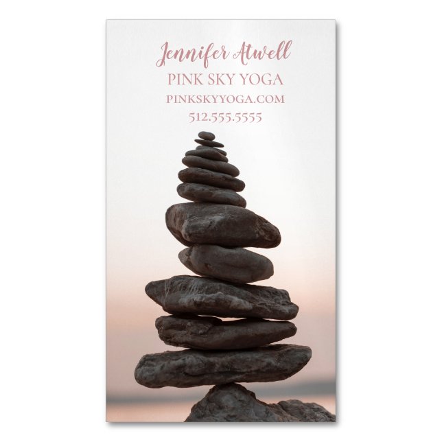 Yoga Instructor Studio Rosa Zen Stones Magnetiska Visitkort (Framsida vertikal)