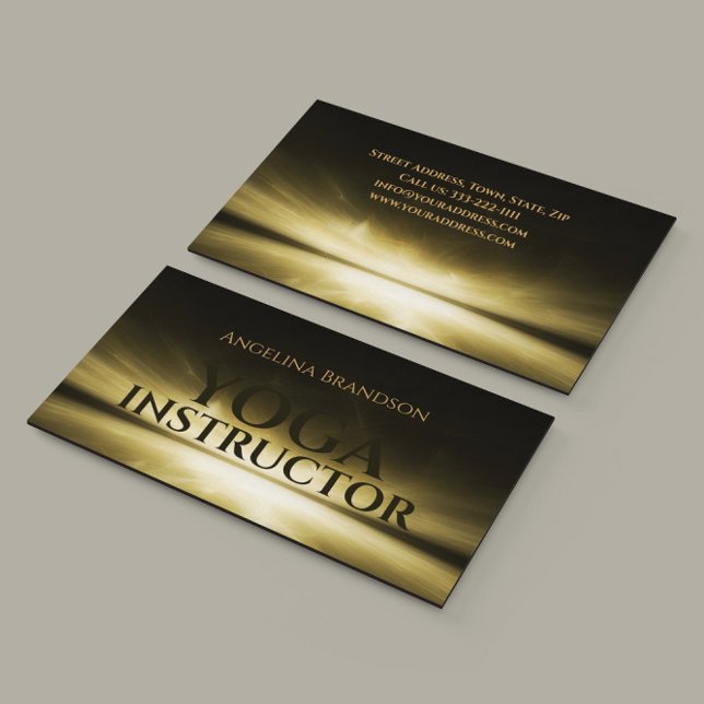 Yoga-instruktör bakom horisontalljuskortet visitkort (Perfect for business)