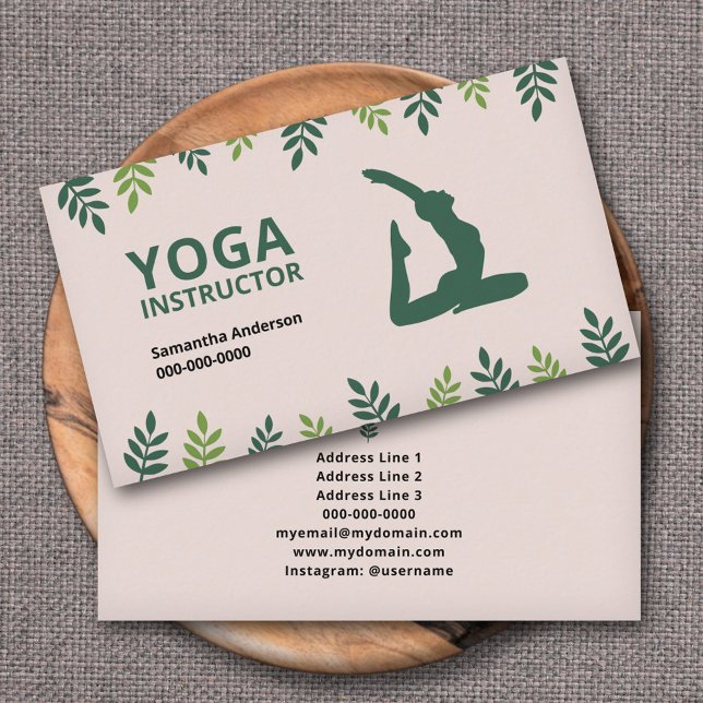 Yoga-instruktör med Grönt Löv Visitkort (Yoga Instructor with Green Leaves Business Card)