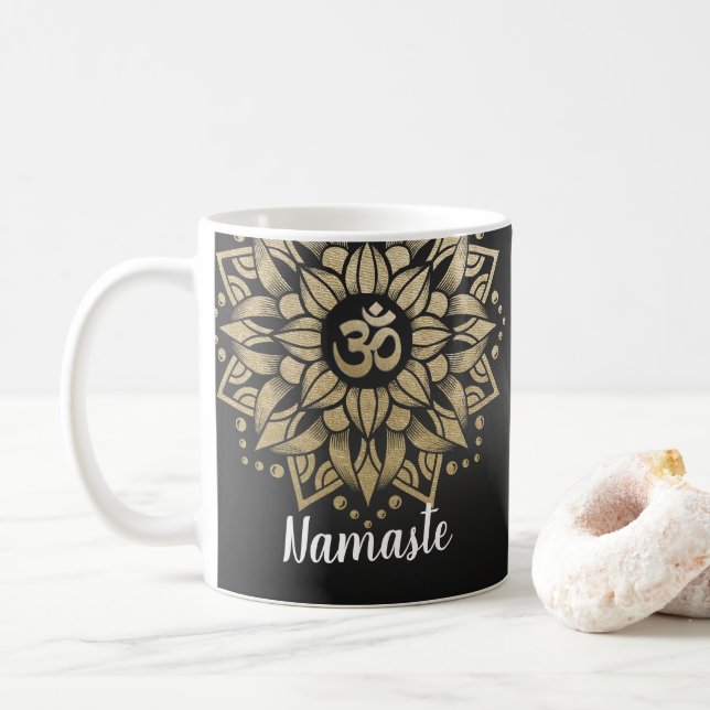 Yoga Meditation Instructor Guld Mandala om Symbol Kaffemugg (Med munk)
