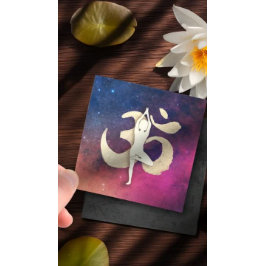 Yoga Meditation Pose Guld OM Symbol Galaxy Nebula Fyrkantigt Visitkort