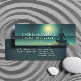 Yoga Meditation Pose på Sten Full Moon Stars Natt Mini Visitkort