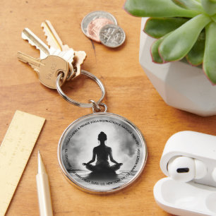 Yoga-meditationsinstruktör lotusposition bläckmåln rund silverfärgad nyckelring