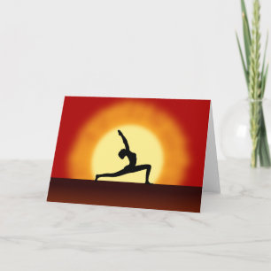 Yoga poserar kort för Silhouettesoluppgånghälsning