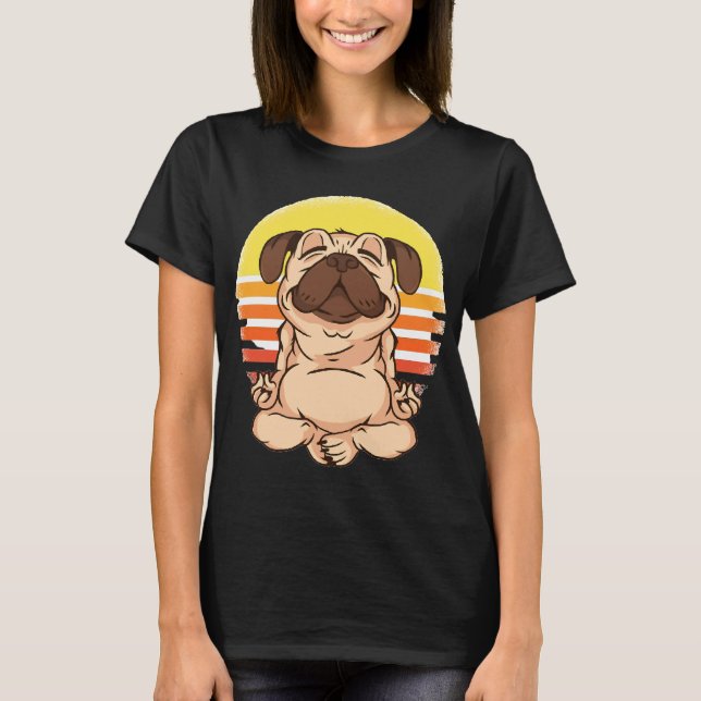 Yoga Pug Hund Meditation T Shirt (Framsida)