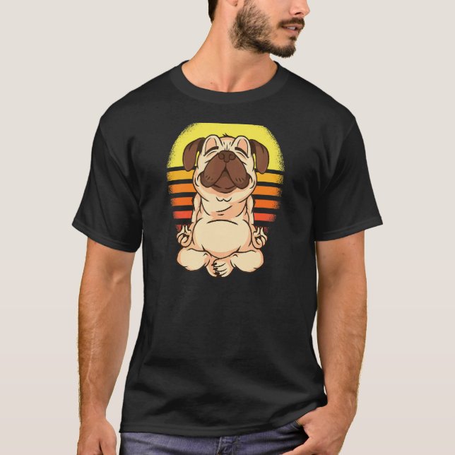 Yoga Pug Meditation Hund Buddhism Andlig Chakra T Shirt (Framsida)