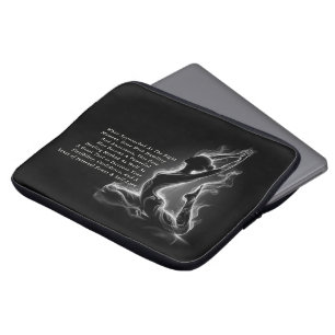 Yoga Reiki-instruktör med en-legerad Kung Pigeon P Laptop Fodral